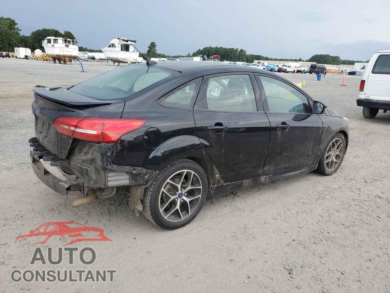 FORD FOCUS 2016 - 1FADP3F23GL374480