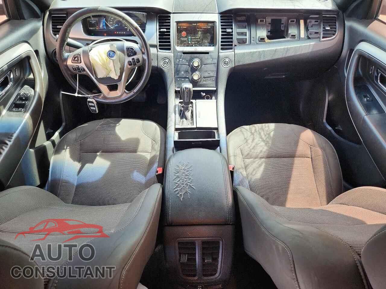 FORD TAURUS 2015 - 1FAHP2E88FG154633