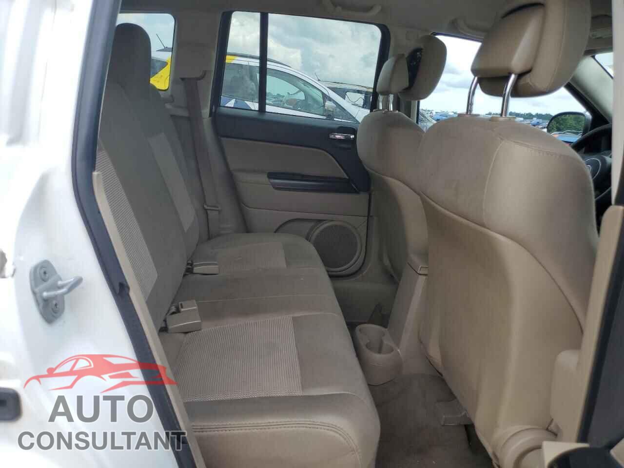 JEEP COMPASS 2011 - 1J4NT1FA3BD139208
