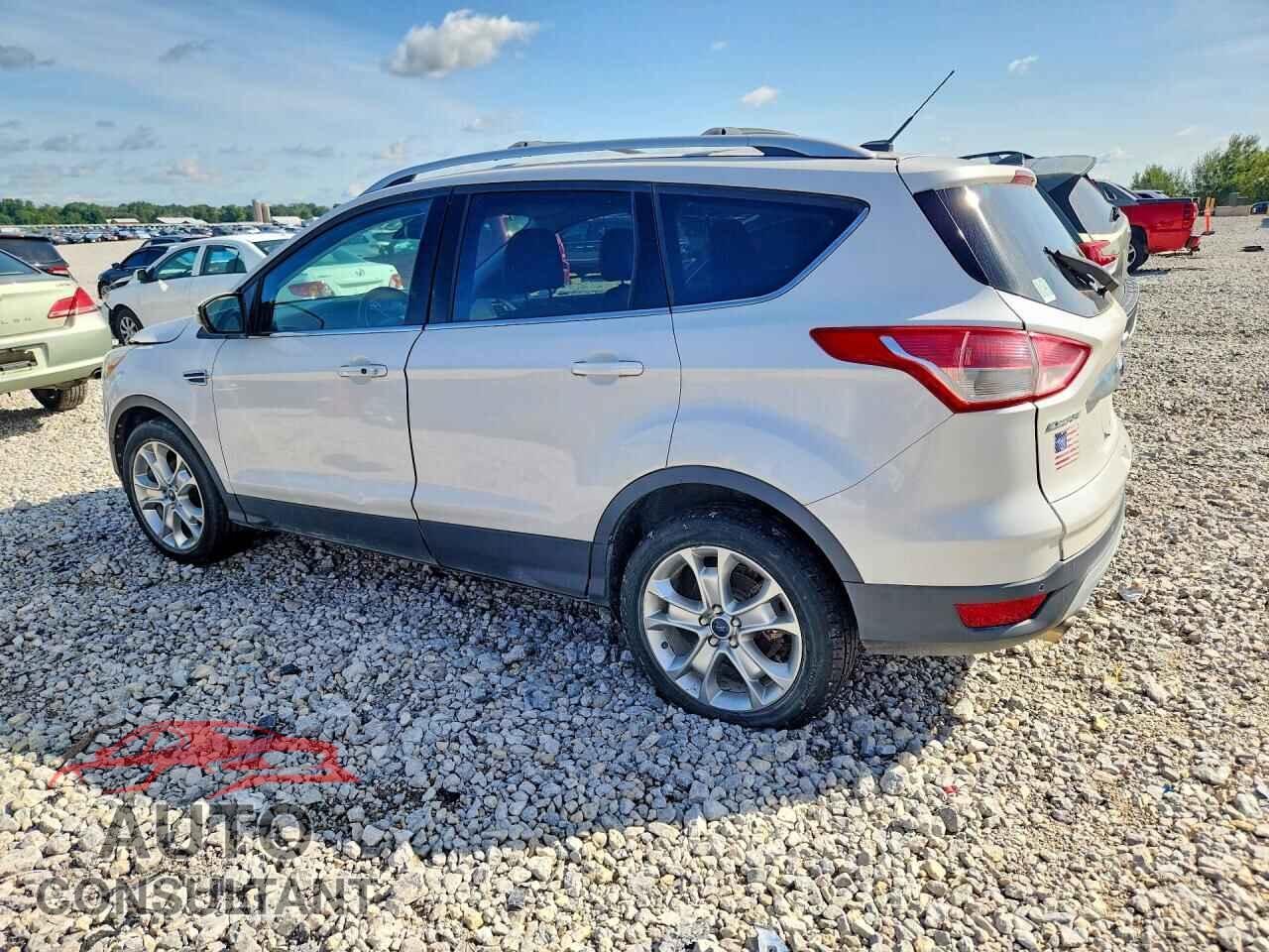 FORD ESCAPE 2015 - 1FMCU0JX2FUC65352