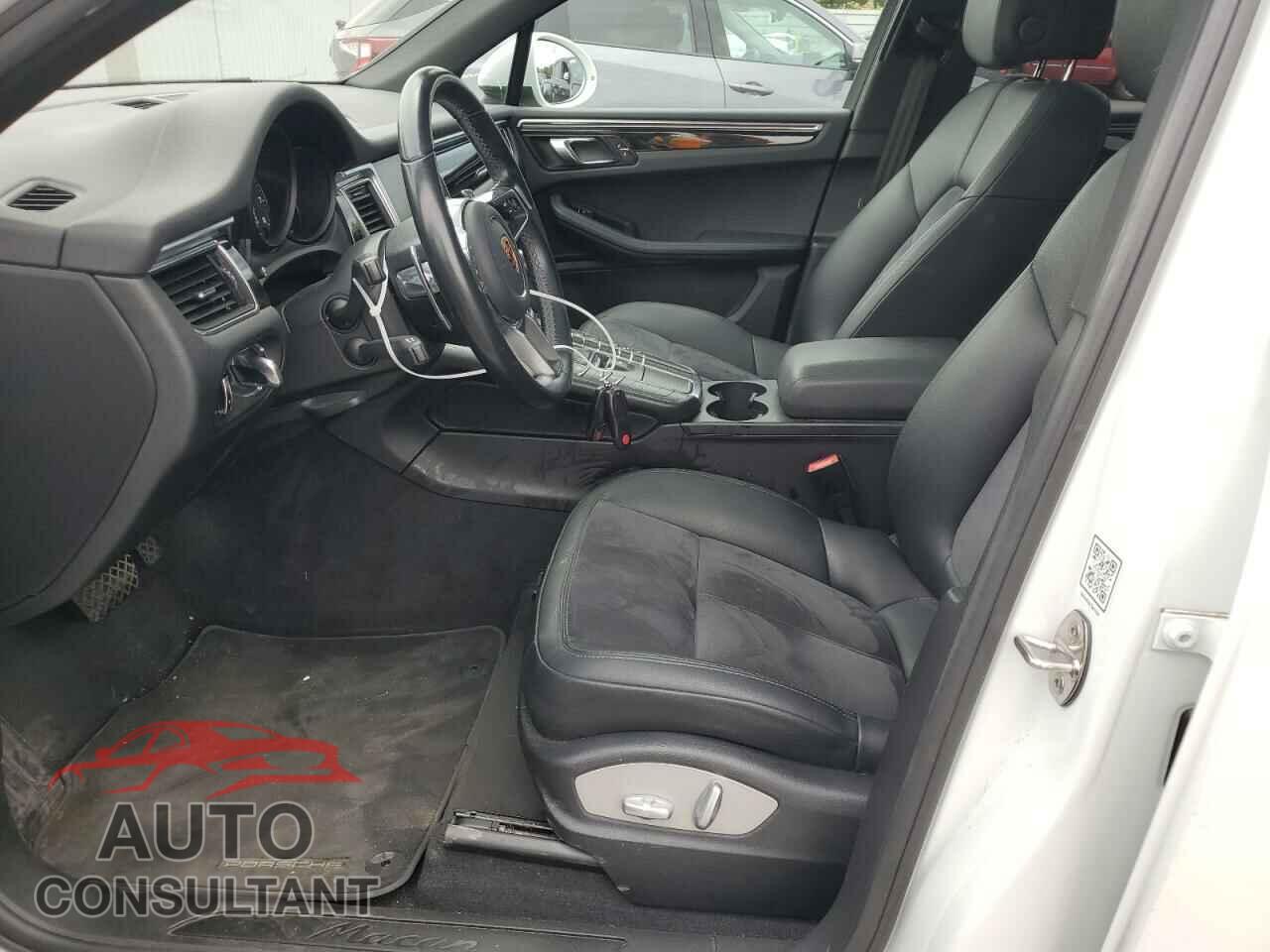 PORSCHE MACAN 2018 - WP1AA2A55JLB02268