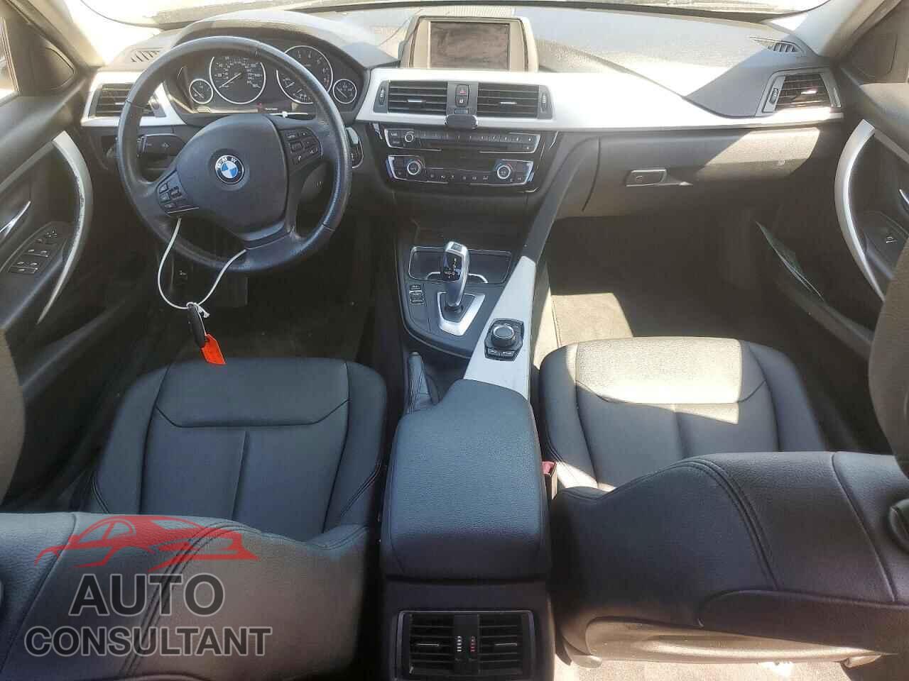 BMW 3 SERIES 2018 - WBA8A9C57JK622822
