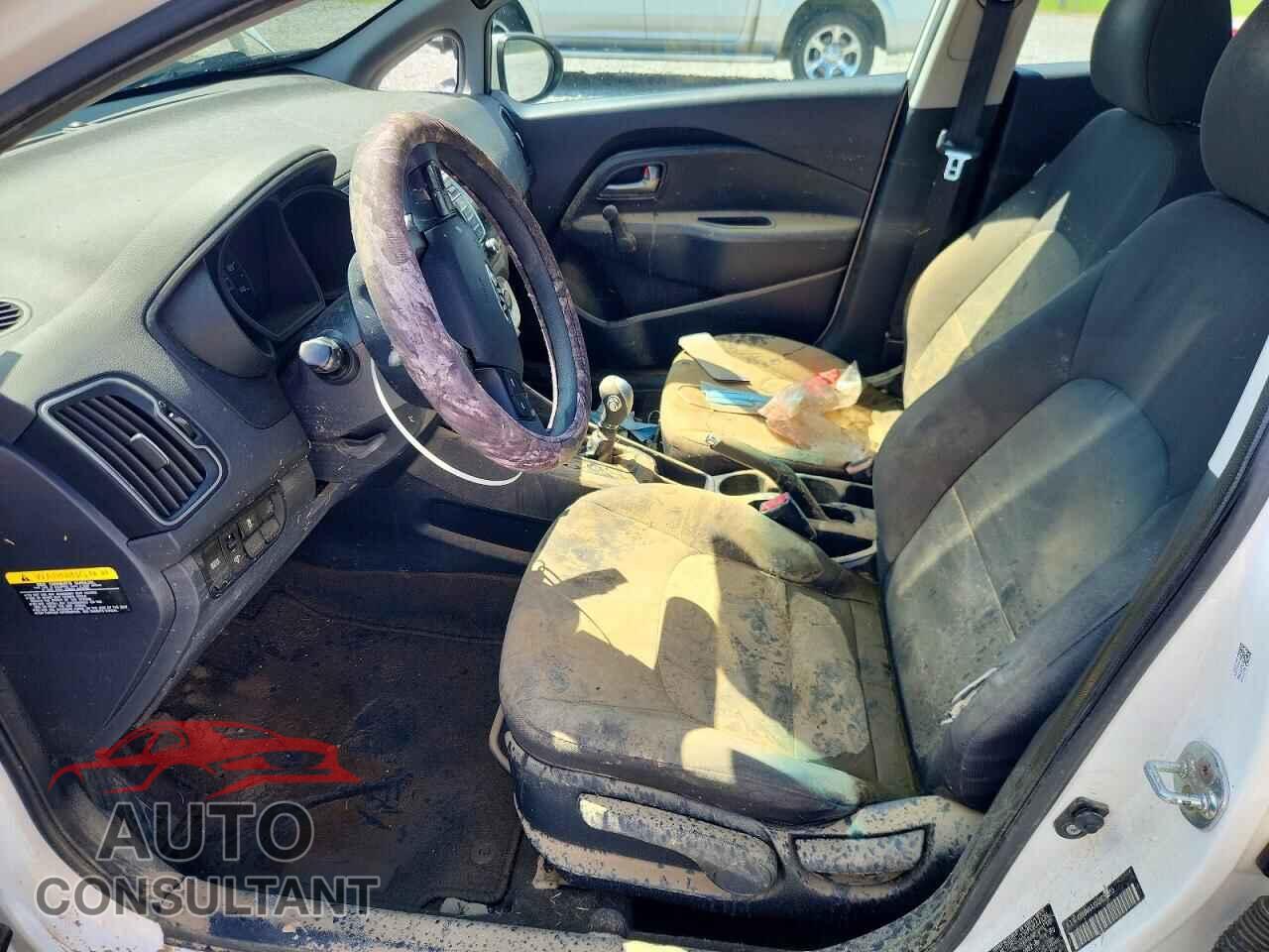 KIA RIO 2016 - KNADM4A3XG6658855
