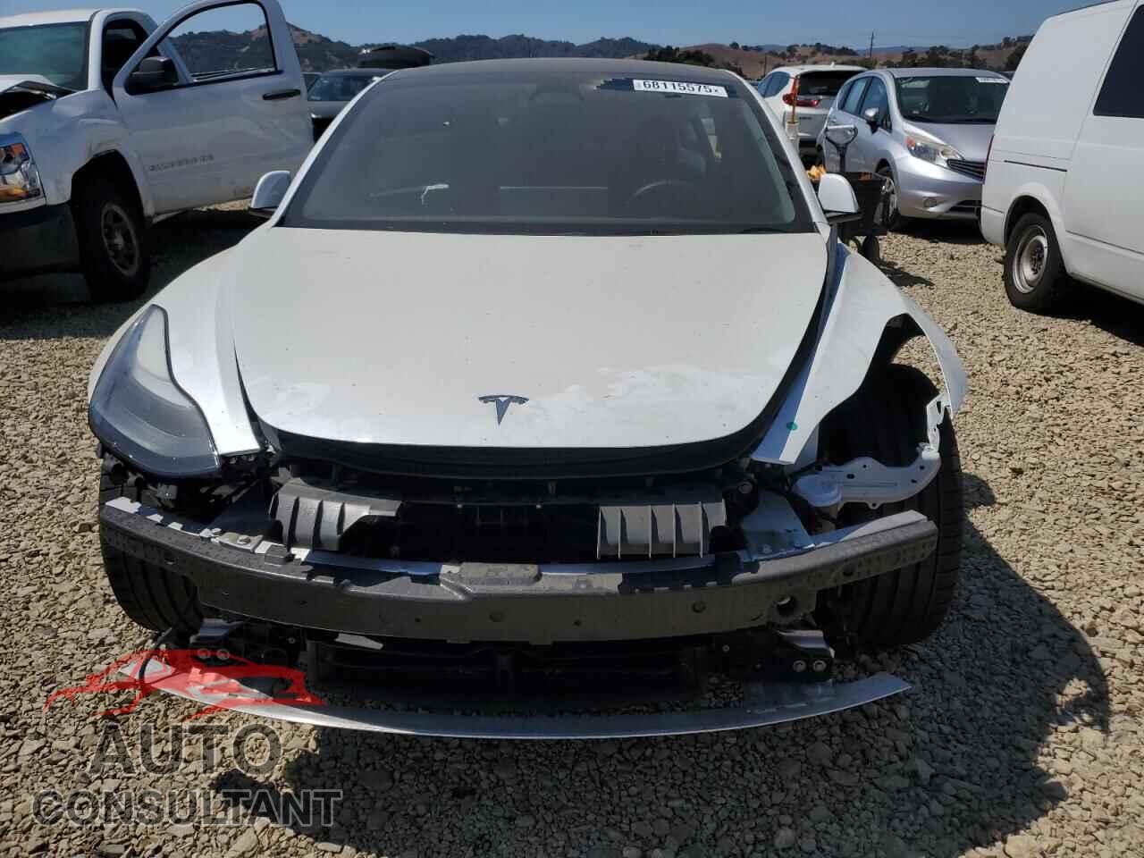 TESLA MODEL 3 2023 - 5YJ3E1EC0PF494539