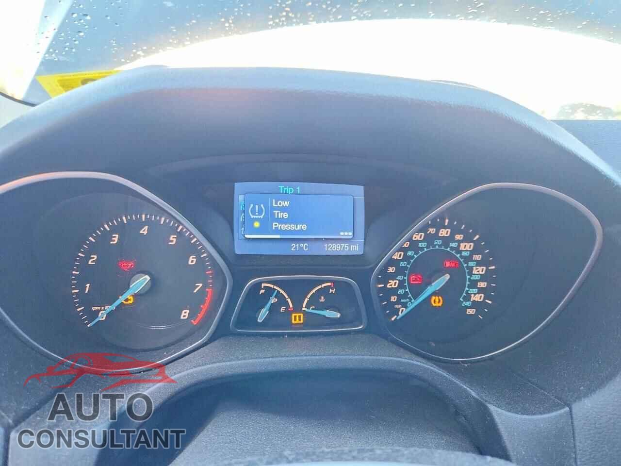 FORD FOCUS 2012 - 1FAHP3F2XCL213135