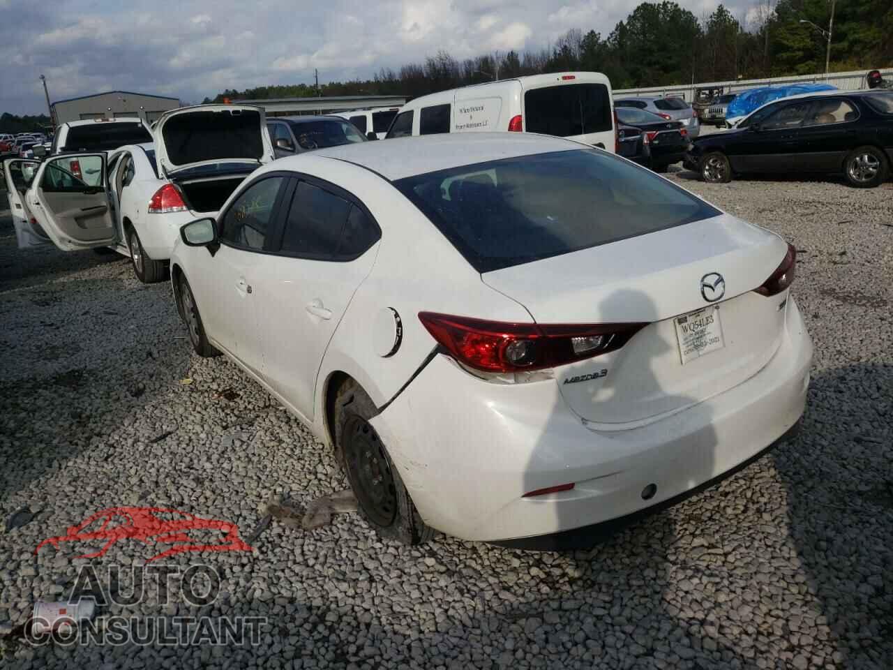 MAZDA 3 2018 - 3MZBN1U75JM213870