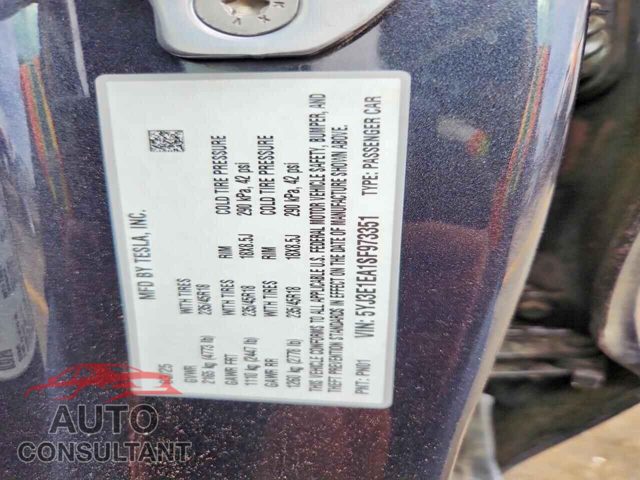 TESLA MODEL 3 2025 - 5YJ3E1EA1SF973351