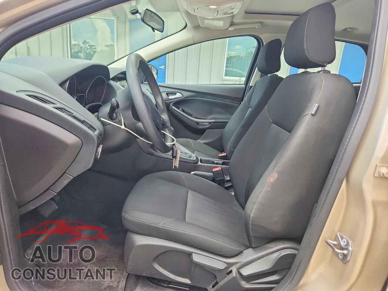 FORD FOCUS 2018 - 1FADP3H2XJL266233