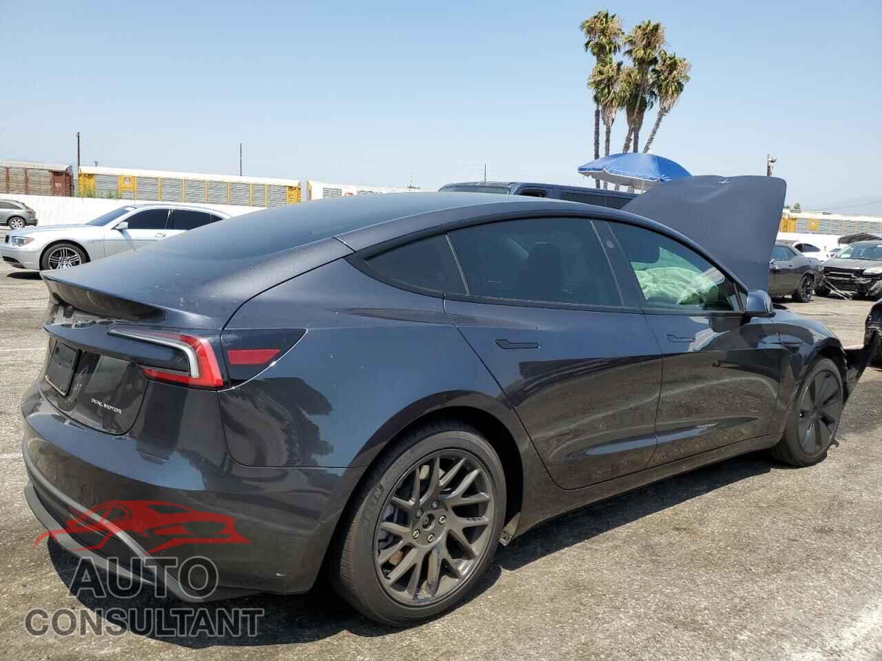 TESLA MODEL 3 2024 - 5YJ3E1EB1RF796772