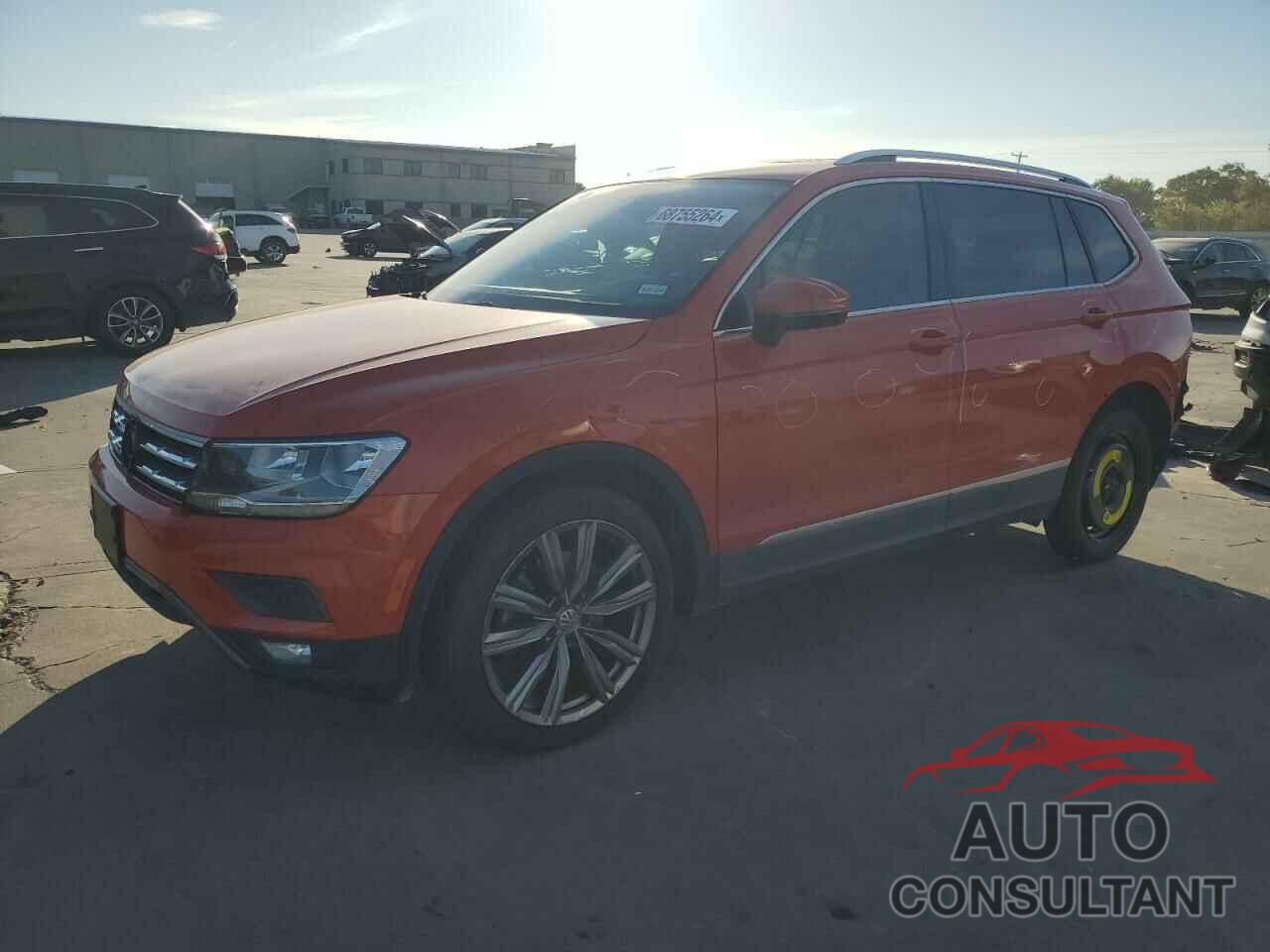 VOLKSWAGEN TIGUAN 2018 - 3VV3B7AX3JM009318