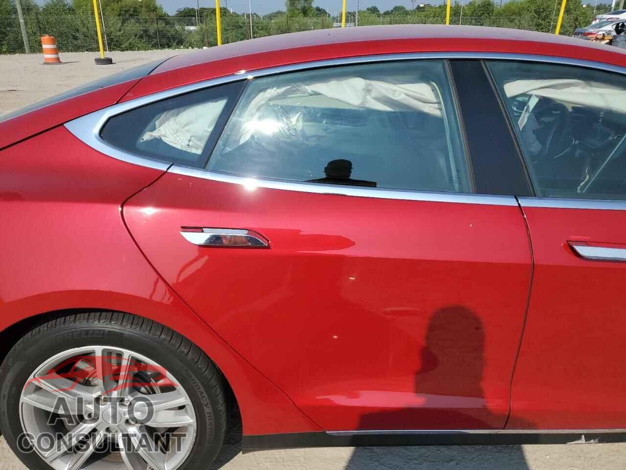 TESLA MODEL S 2015 - 5YJSA1H25FF093500