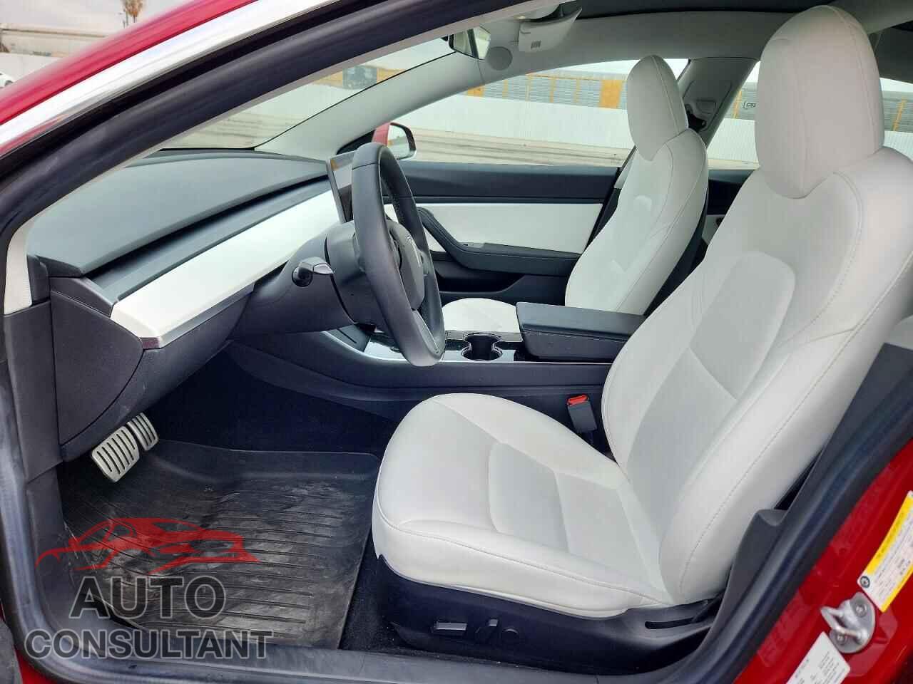 TESLA MODEL 3 2019 - 5YJ3E1EB0KF477594