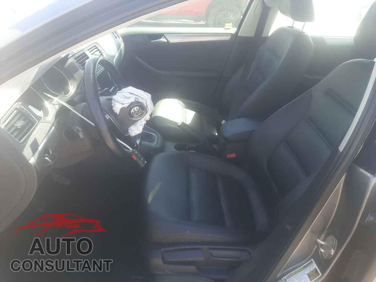 VOLKSWAGEN JETTA 2017 - 3VWDB7AJ0HM207652