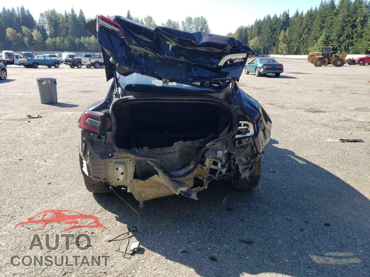 TESLA MODEL 3 2018 - 5YJ3E1EB9JF131896
