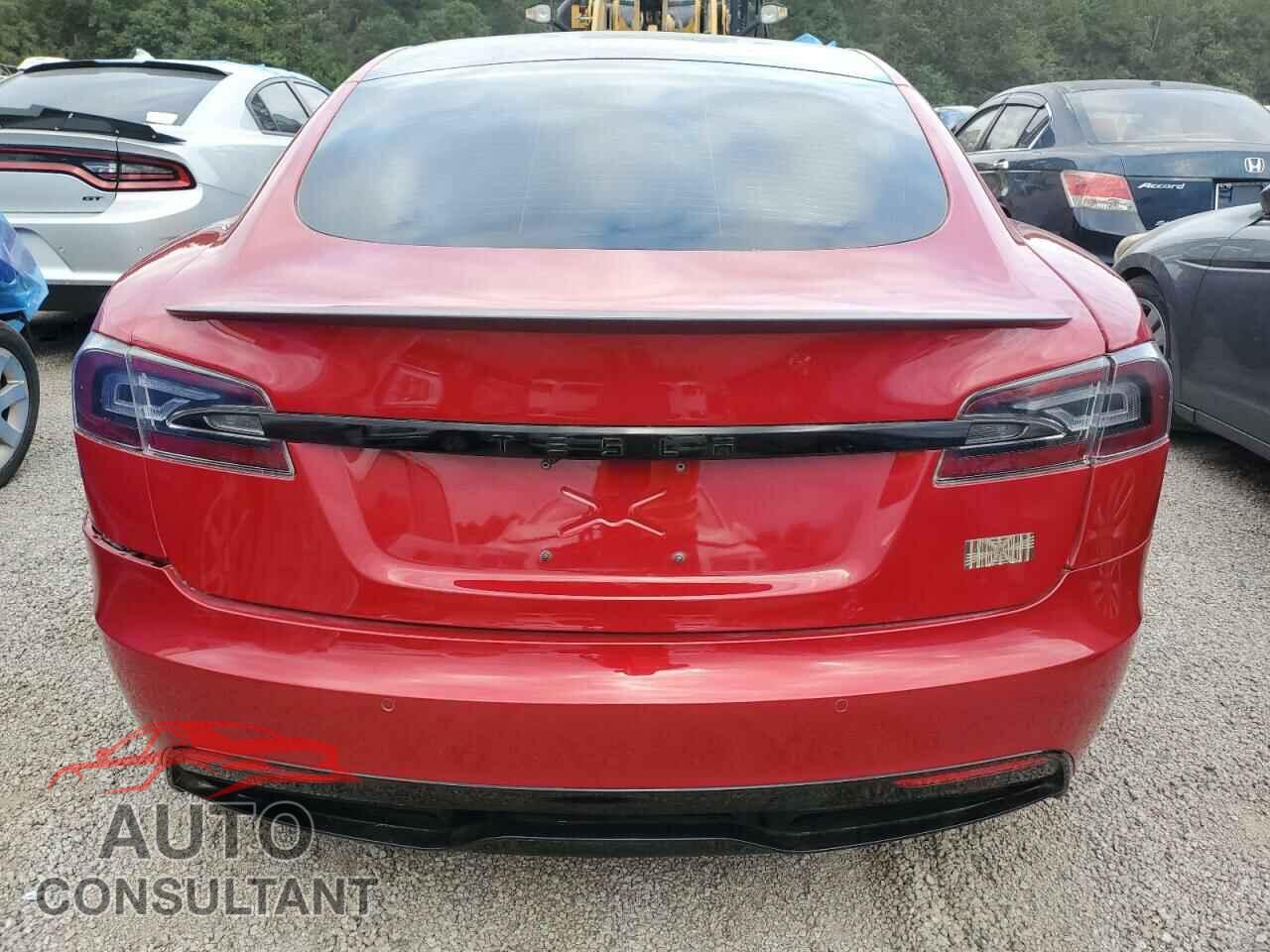 TESLA MODEL S 2021 - 5YJSA1E61MF452099