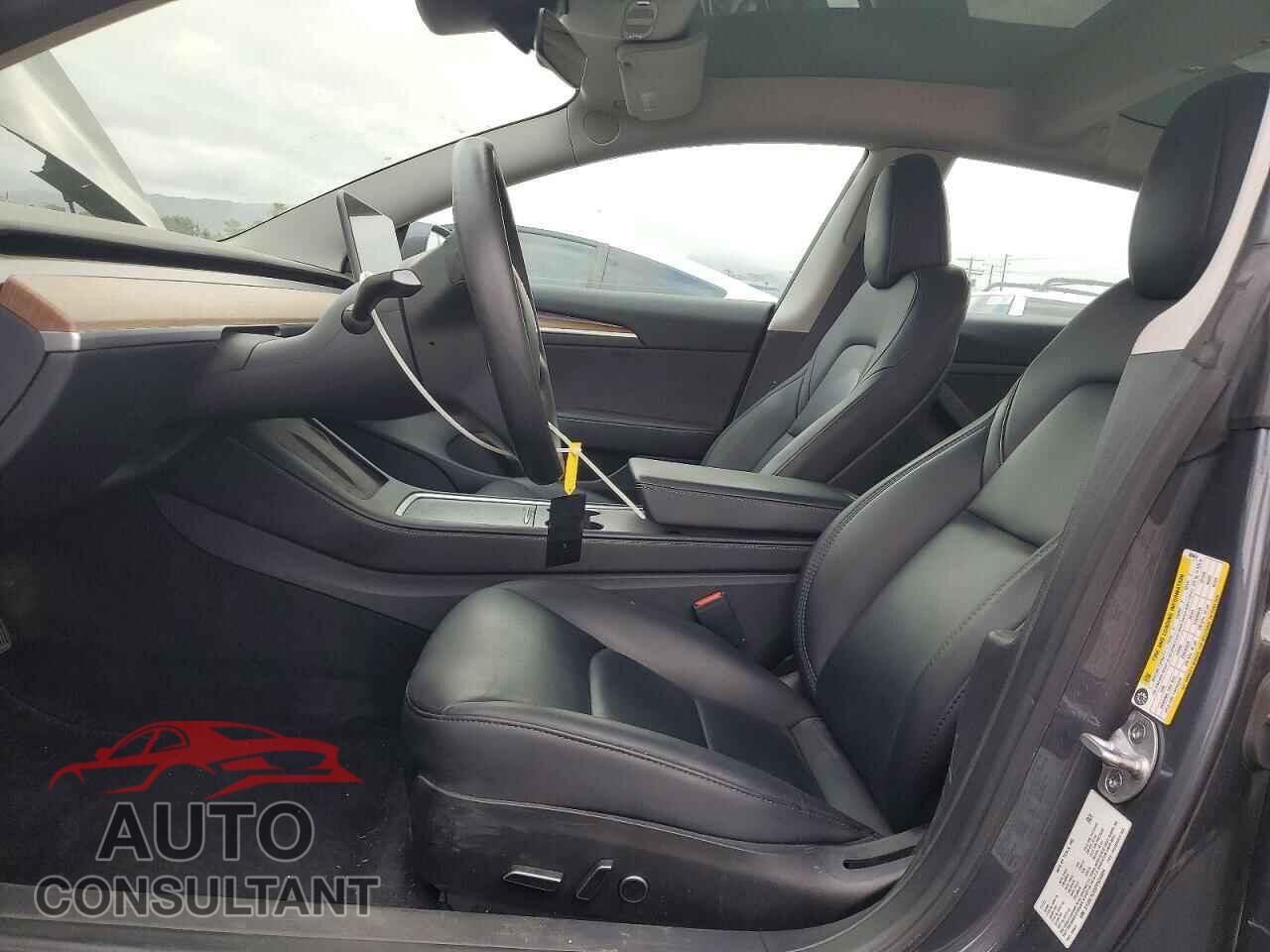 TESLA MODEL 3 2023 - 5YJ3E1EA5PF686604