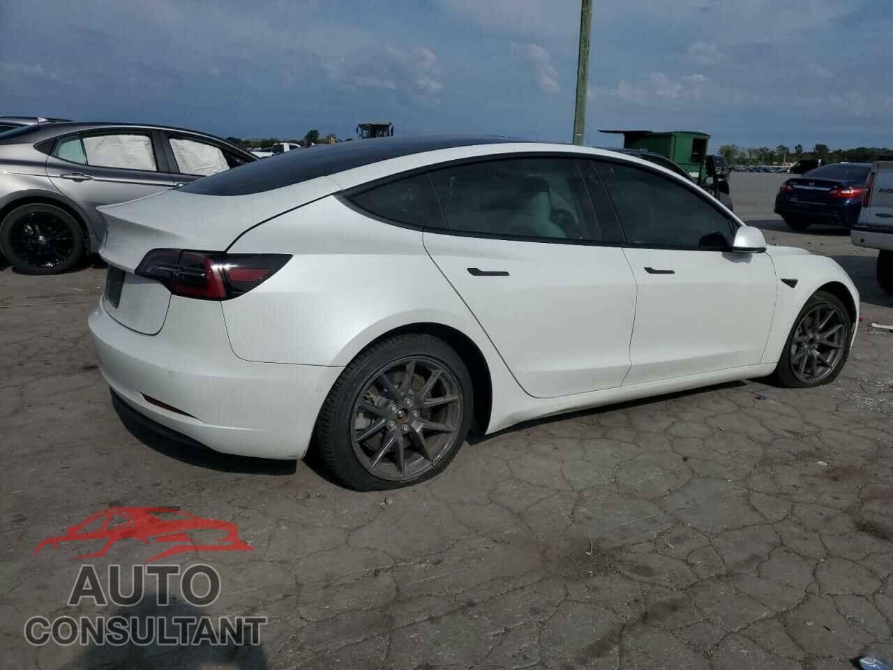 TESLA MODEL 3 2021 - 5YJ3E1EAXMF921638