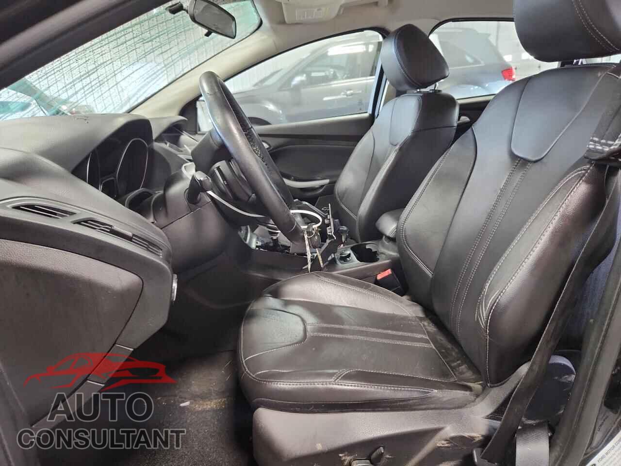 FORD FOCUS 2013 - 1FADP3F23DL258028