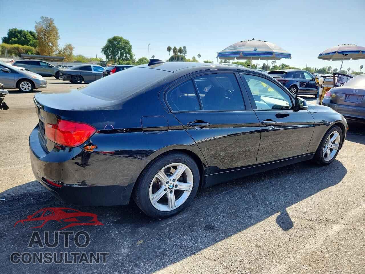 BMW 3 SERIES 2012 - WBA3C1C59CF433896