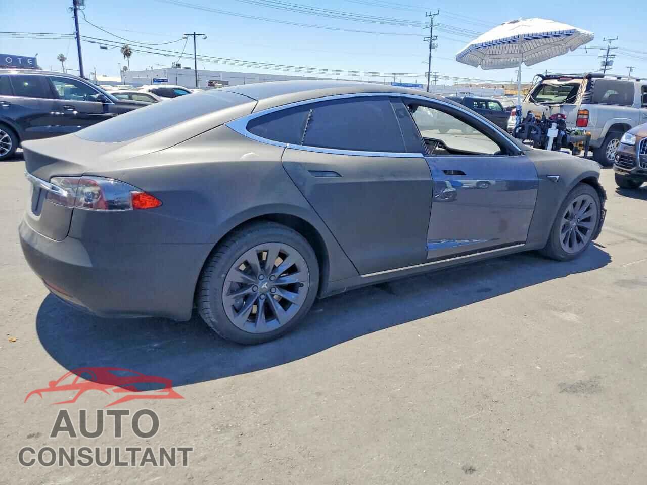 TESLA MODEL S 2018 - 5YJSA1E28JF249915