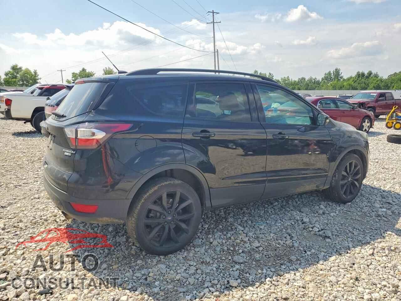 FORD ESCAPE 2017 - 1FMCU9JD1HUC77294