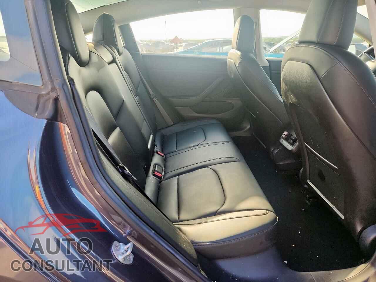 TESLA MODEL 3 2018 - 5YJ3E1EA9JF007862