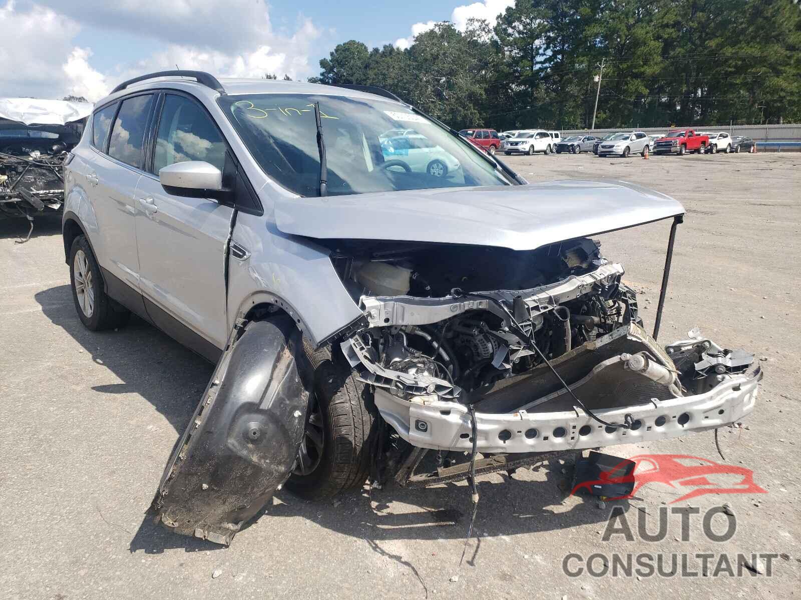 FORD ESCAPE 2017 - 1FMCU0GD6HUD35631