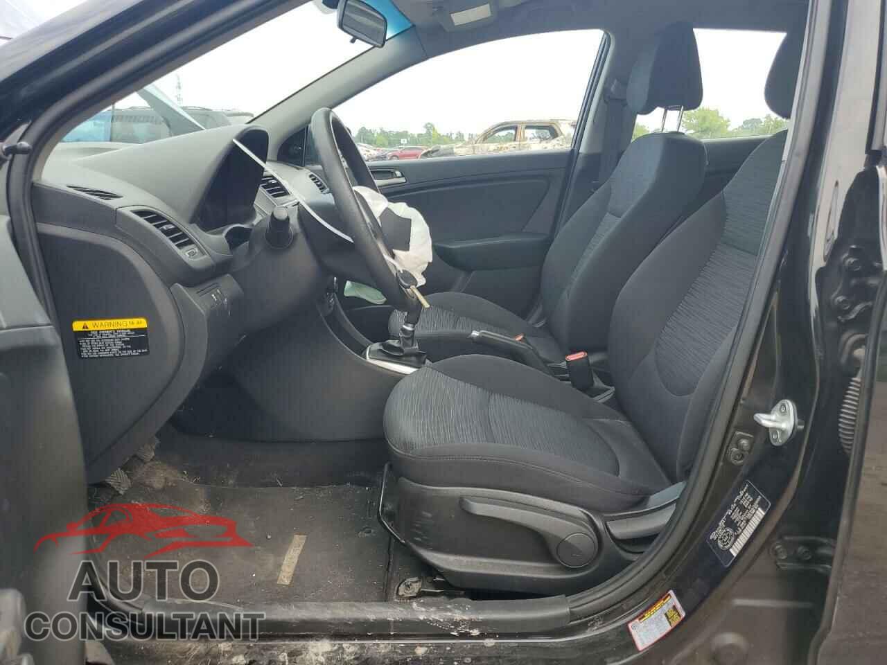 HYUNDAI ACCENT 2017 - KMHCT5AE9HU333003
