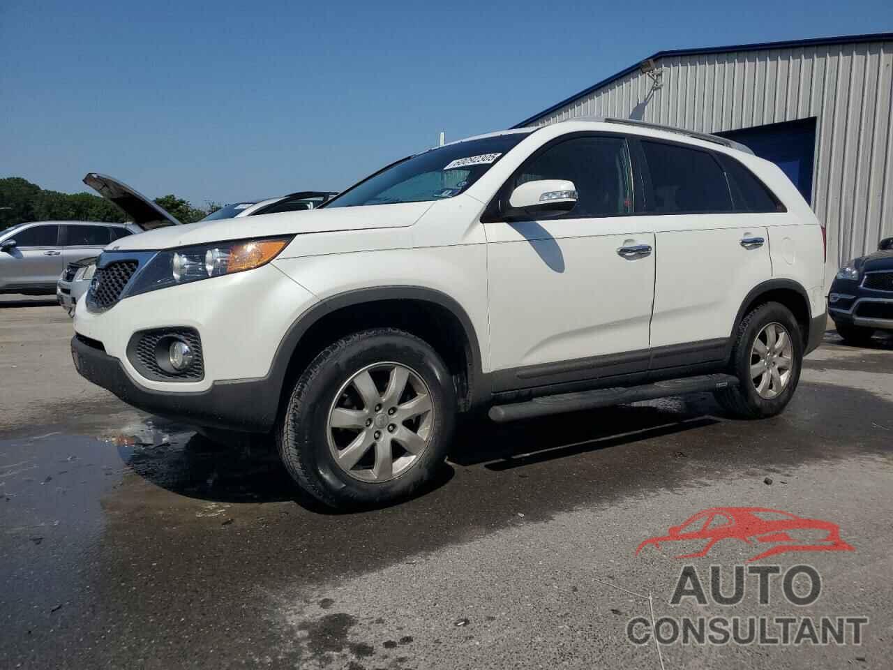 KIA SORENTO 2013 - 5XYKT3A62DG401019