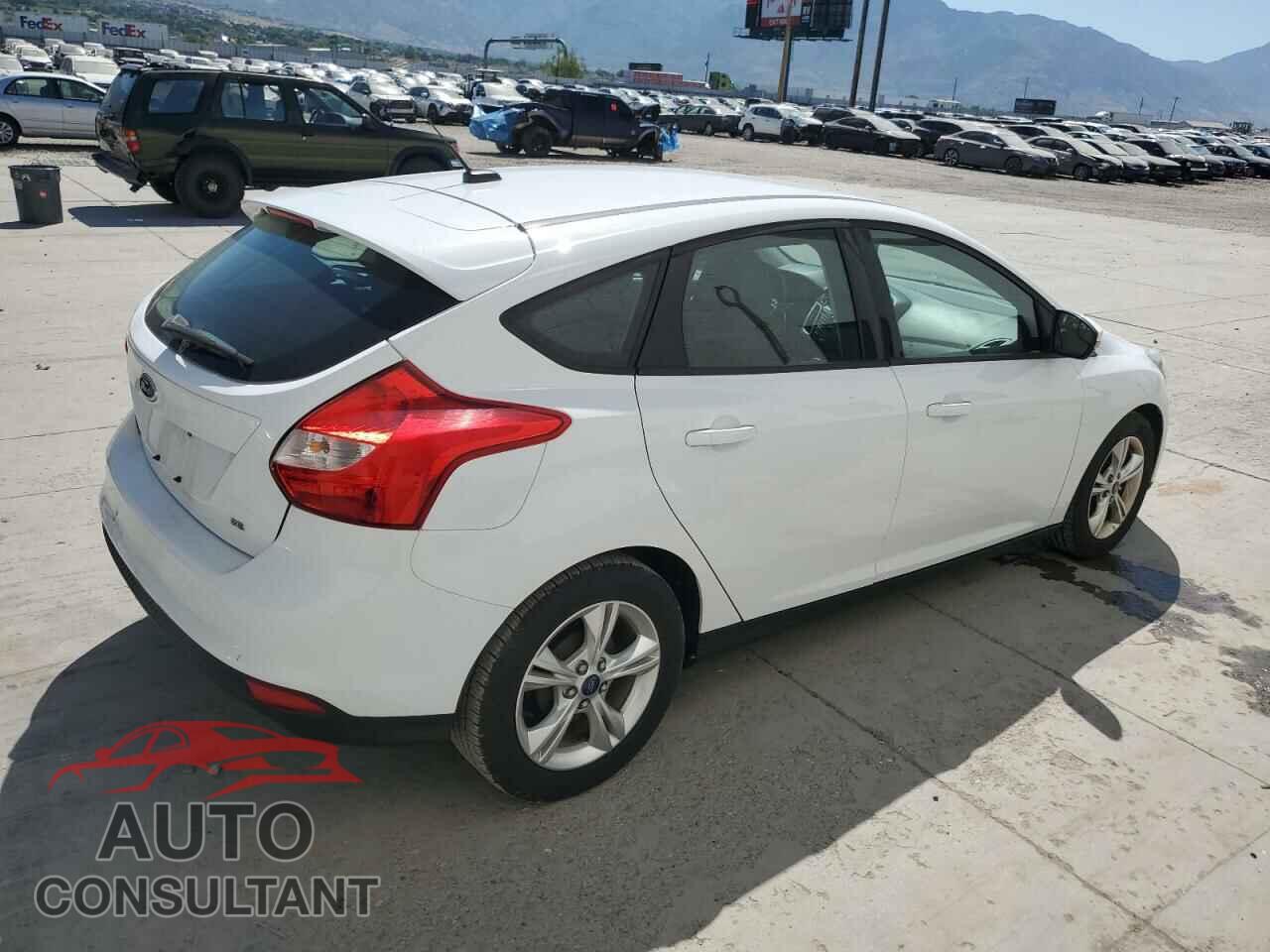 FORD FOCUS 2013 - 1FADP3K24DL319876