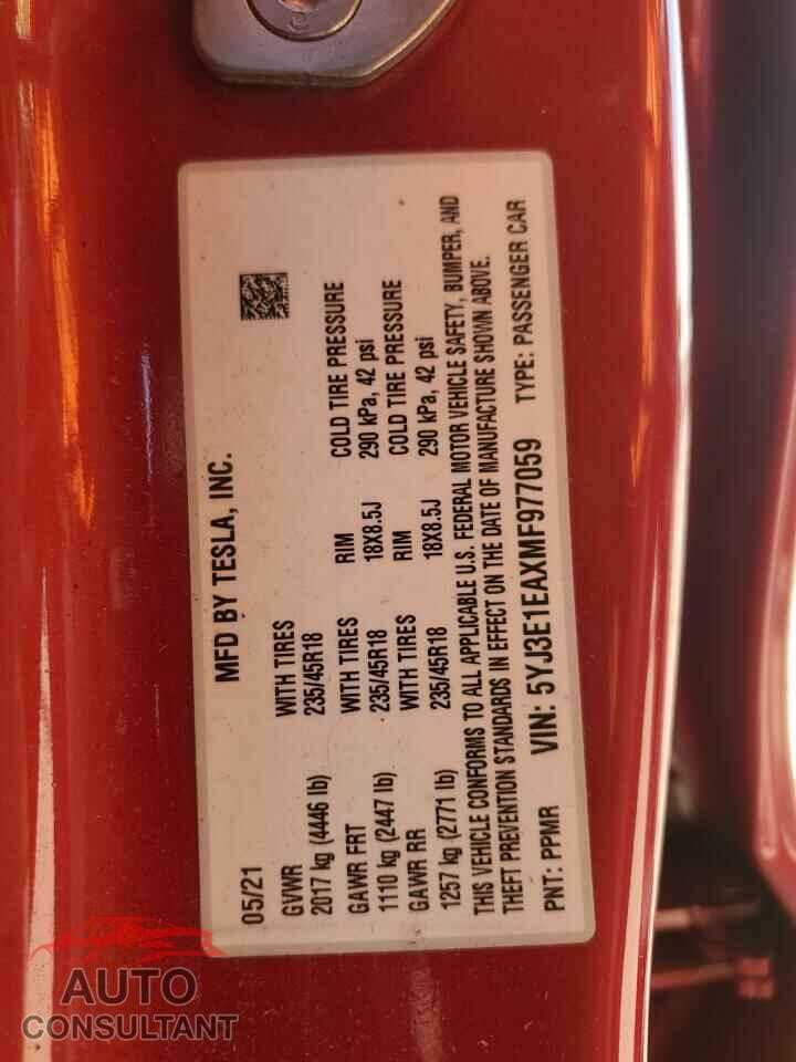 TESLA MODEL 3 2021 - 5YJ3E1EAXMF977059