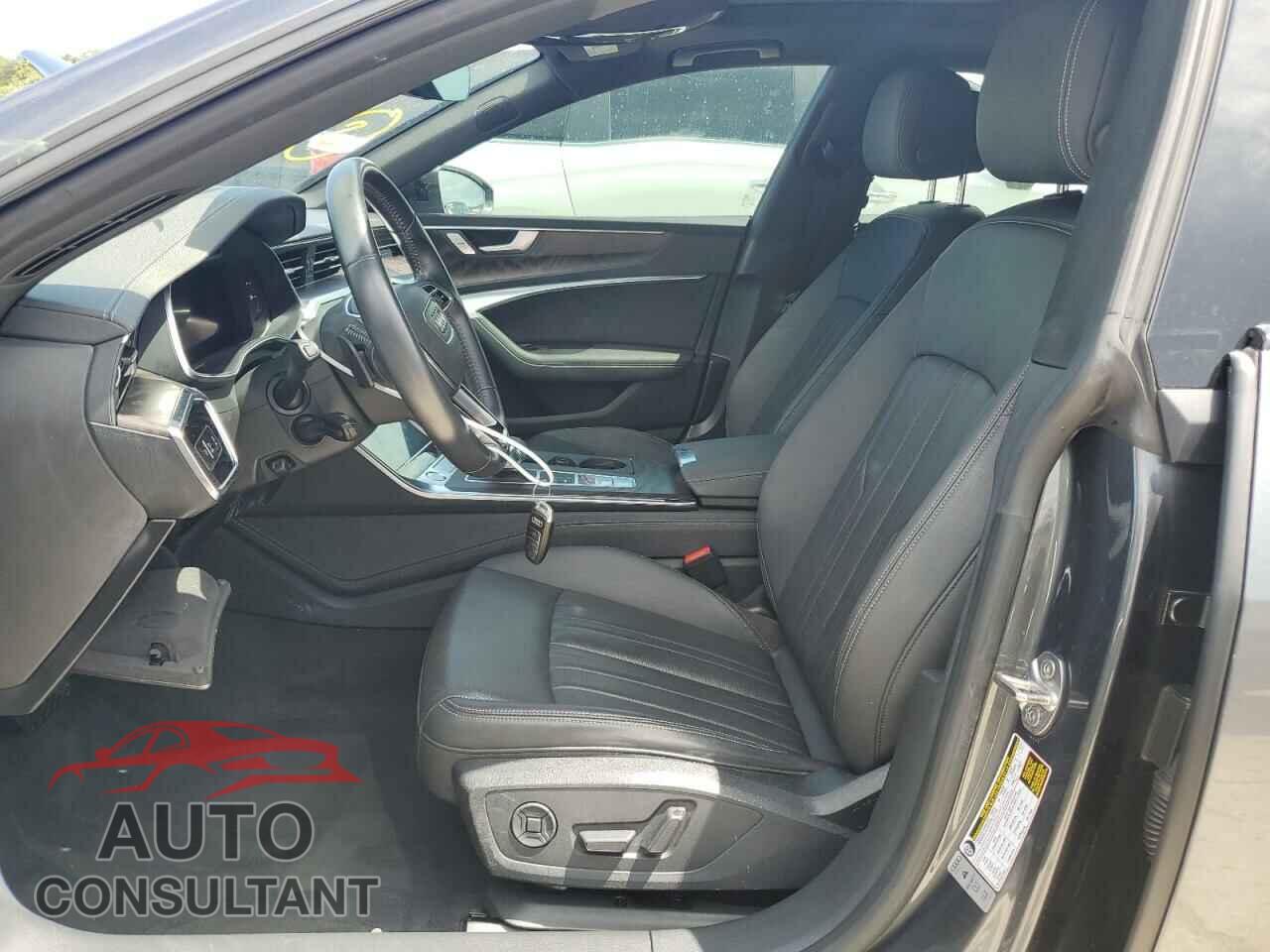 AUDI A7 2019 - WAUV2AF28KN027383