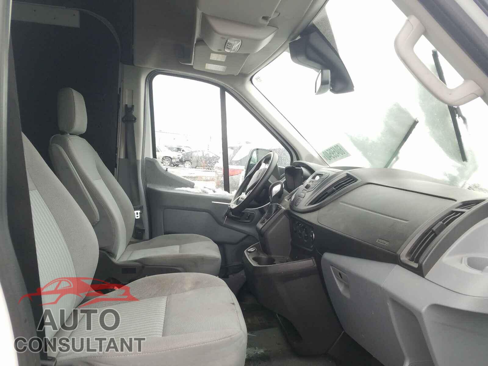 FORD TRANSIT CO 2018 - 1FTYR3XG3JKA46991