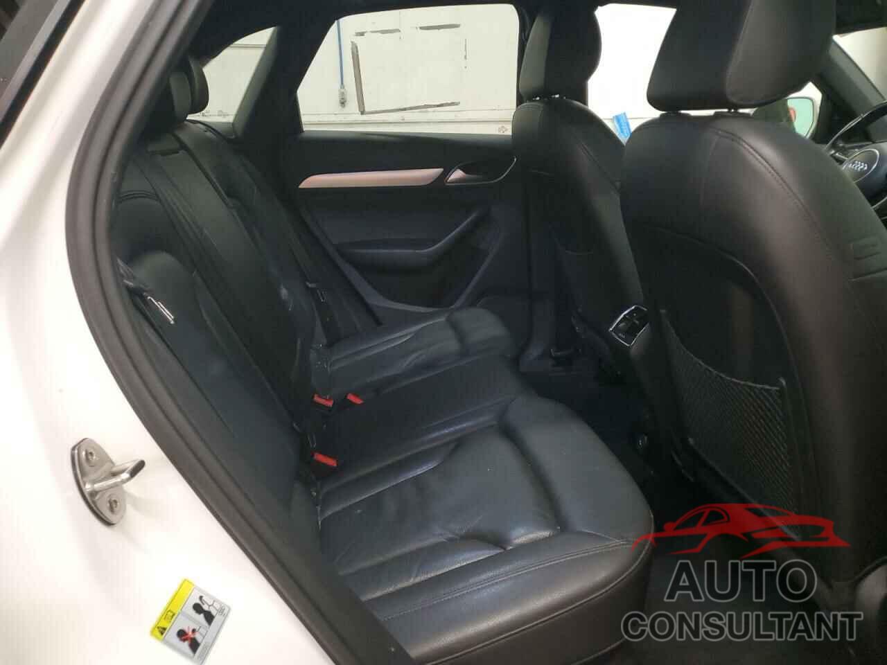 AUDI Q3 2015 - WA1EFCFS9FR006974