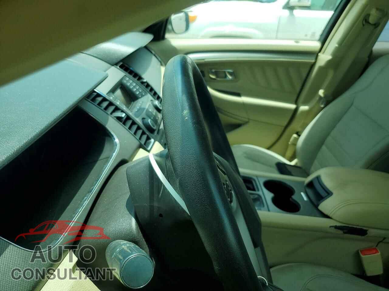 FORD TAURUS 2015 - 1FAHP2D83FG105079