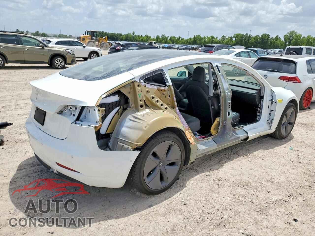 TESLA MODEL 3 2020 - 5YJ3E1EA5LF799673
