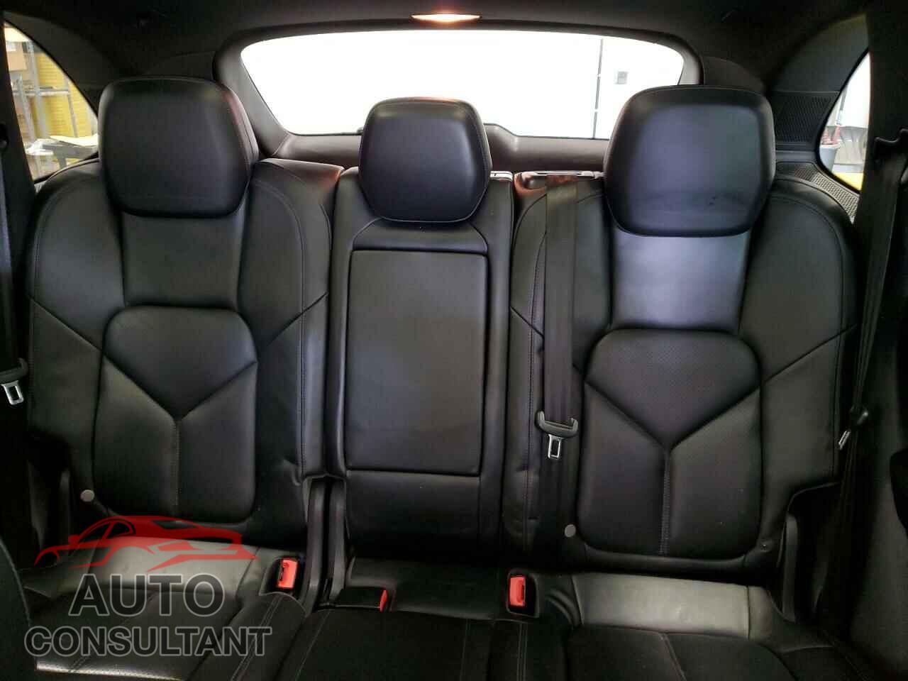 PORSCHE CAYENNE 2013 - WP1AA2A24DLA00809