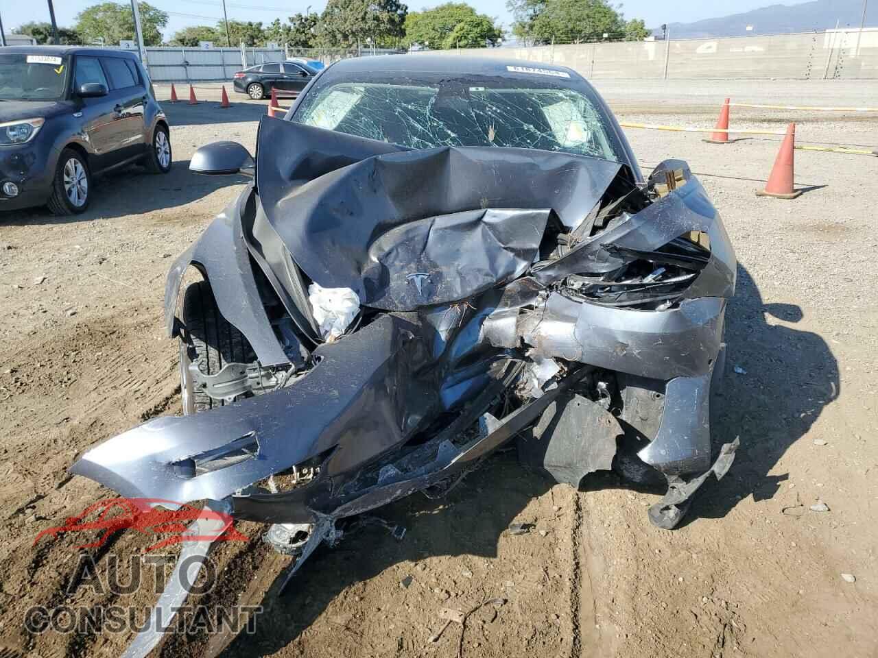 TESLA MODEL 3 2021 - 5YJ3E1EAXMF930226