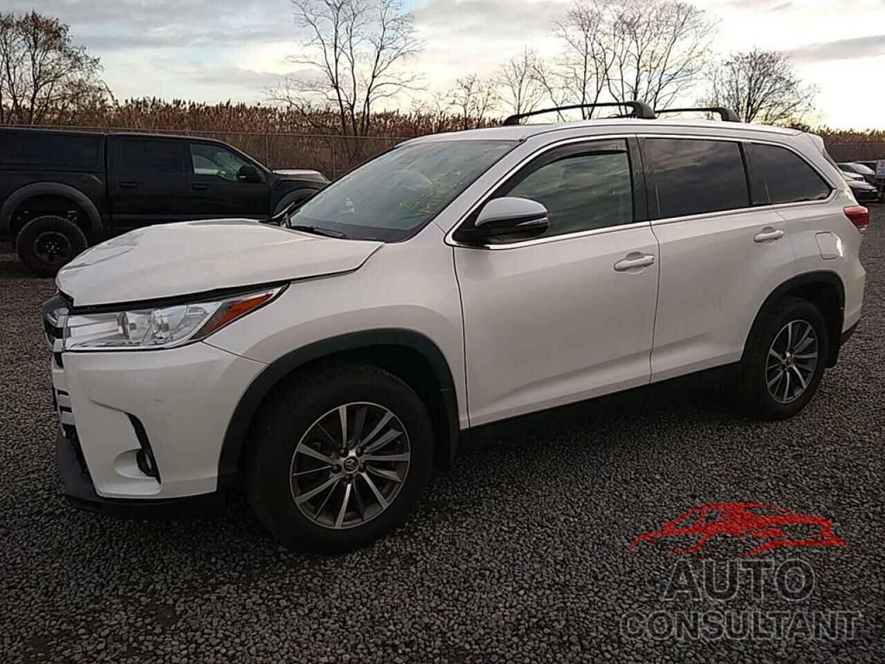 TOYOTA HIGHLANDER 2019 - 5TDJZRFHXKS576982