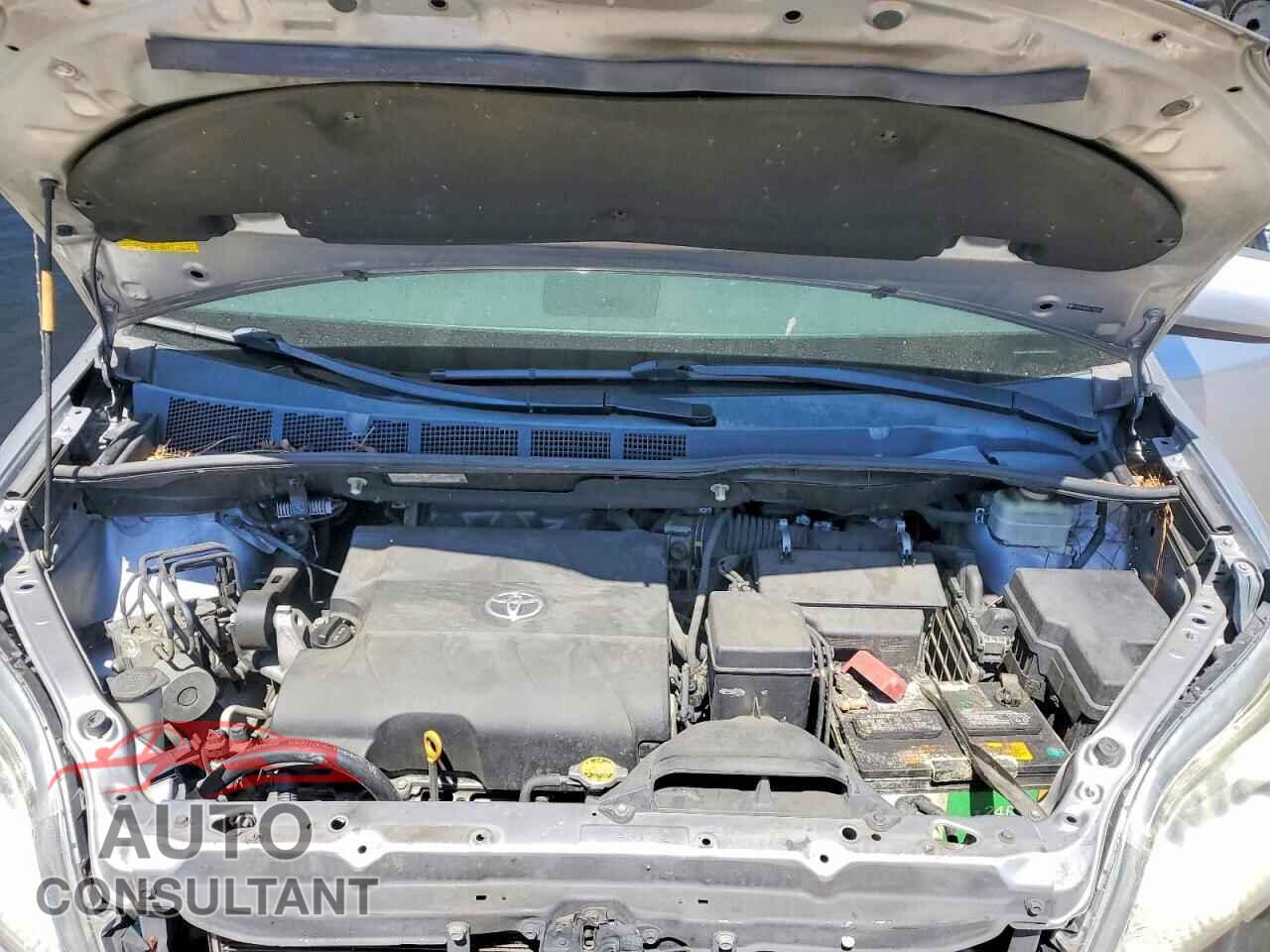 TOYOTA SIENNA 2012 - 5TDYK3DC8CS209765