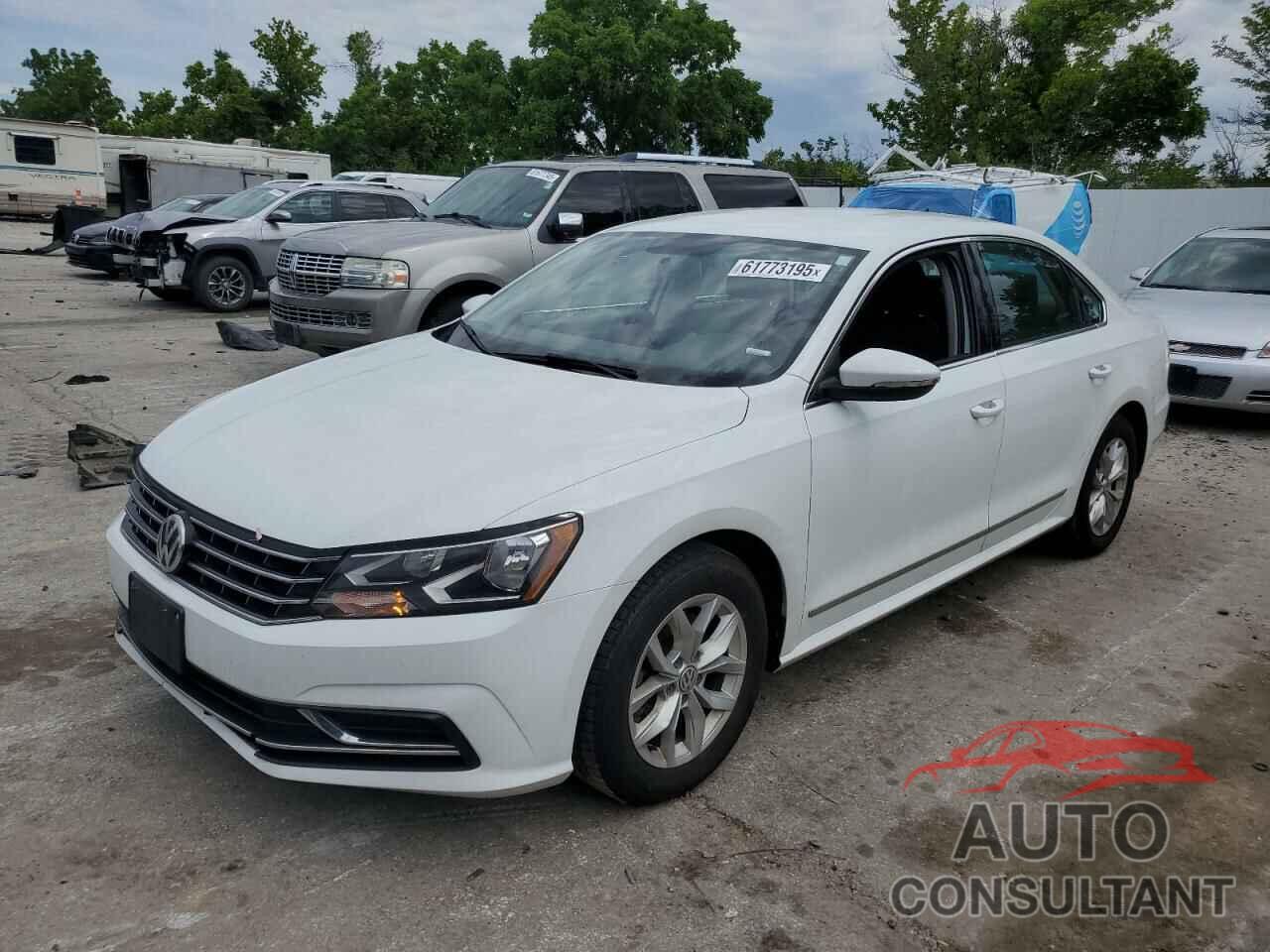 VOLKSWAGEN PASSAT 2017 - 1VWAT7A3XHC054846