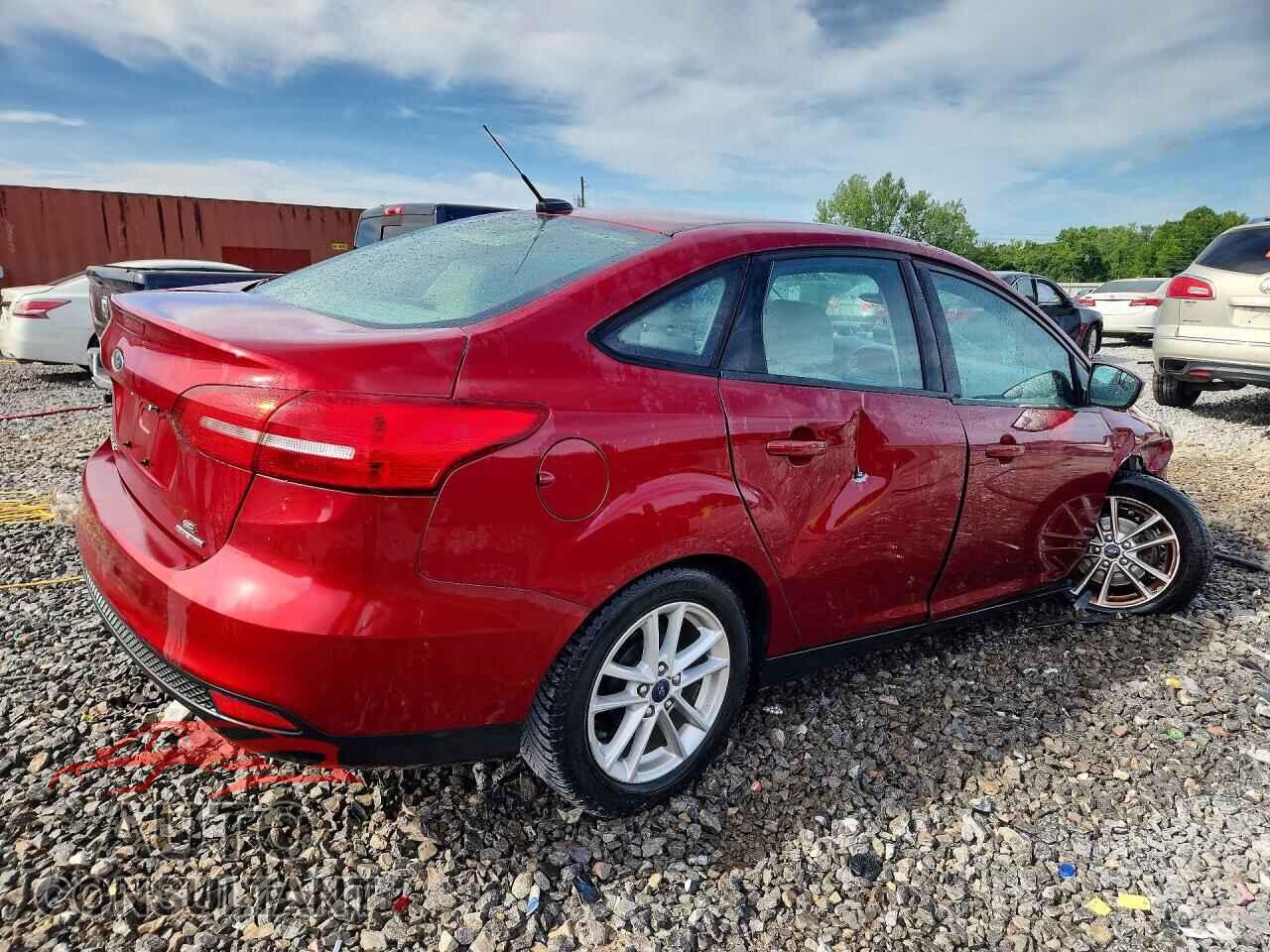FORD FOCUS 2015 - 1FADP3F22FL304368