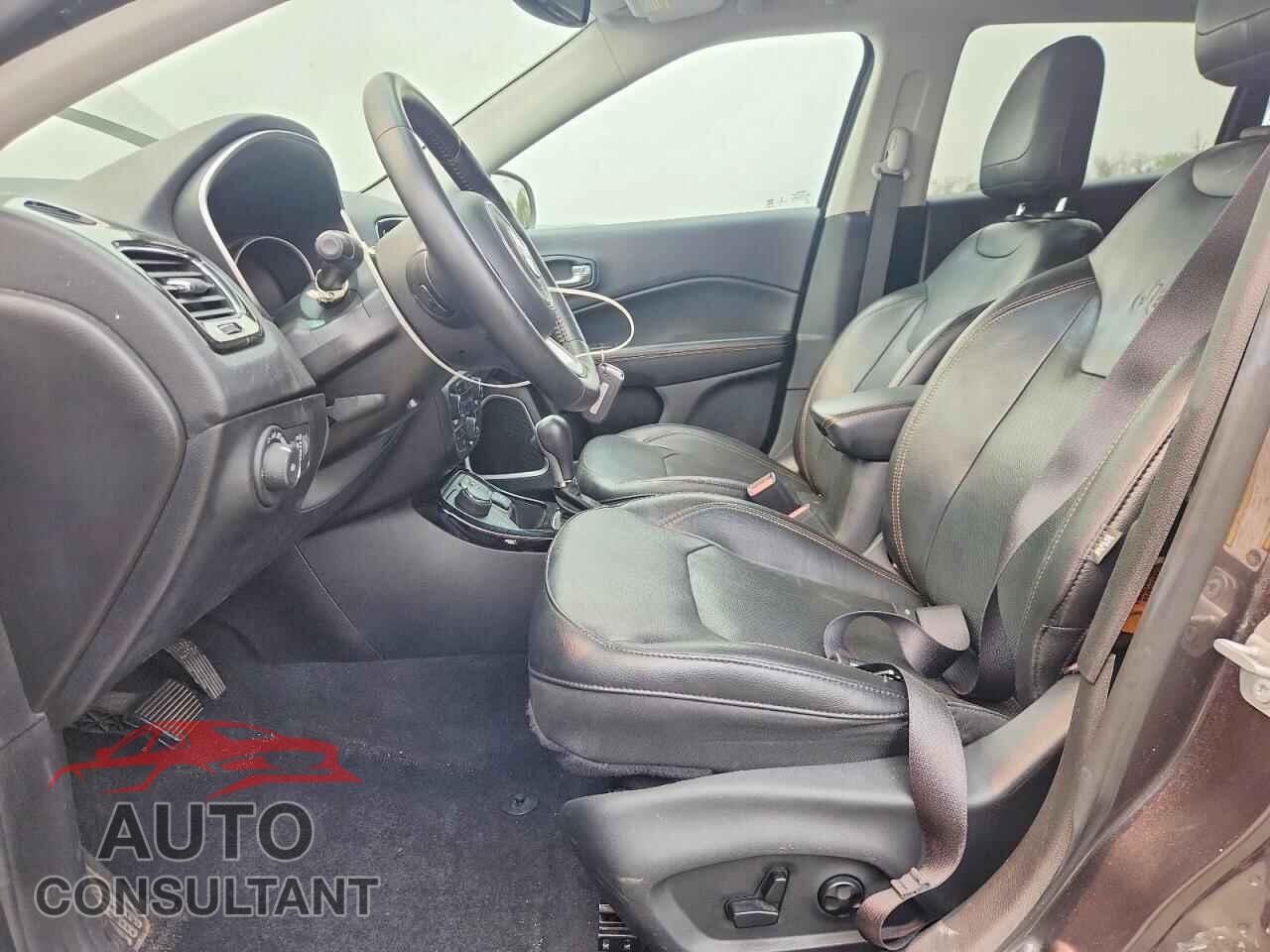 JEEP COMPASS 2019 - 3C4NJDCB1KT683419