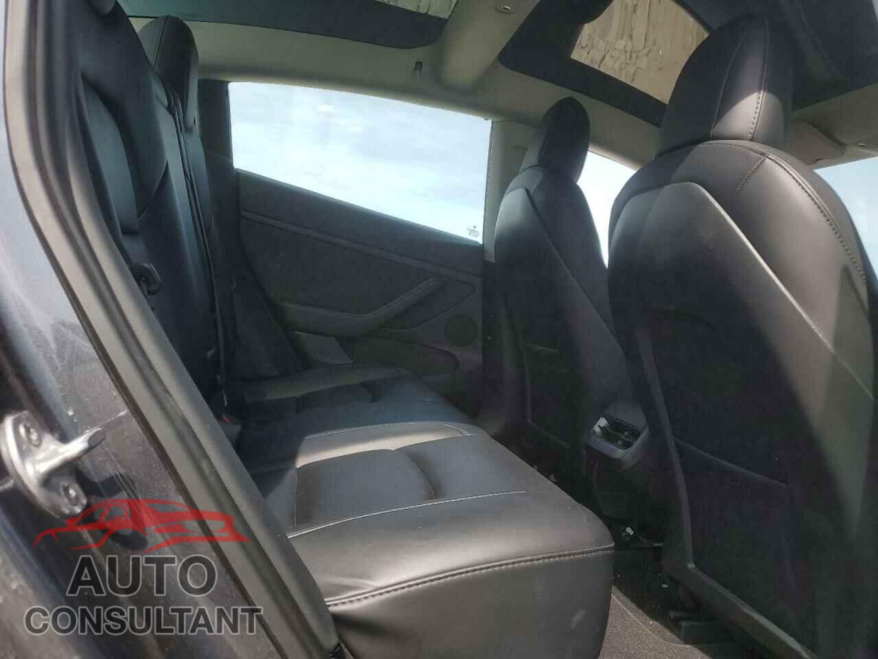 TESLA MODEL 3 2021 - 5YJ3E1EBXMF059563