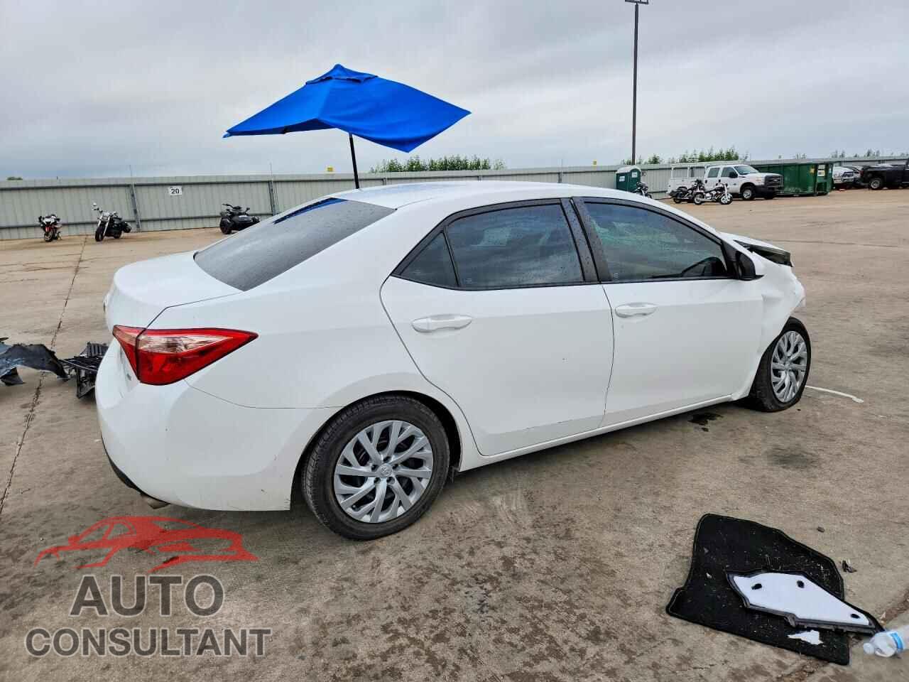 TOYOTA COROLLA 2017 - 5YFBURHE4HP596474