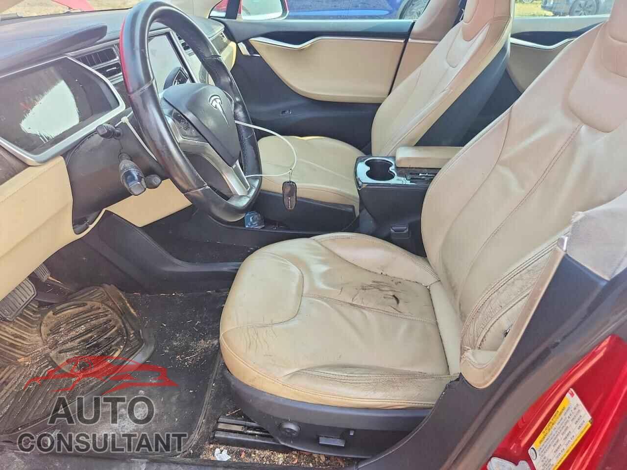 TESLA MODEL S 2013 - 5YJSA1DG6DFP08988