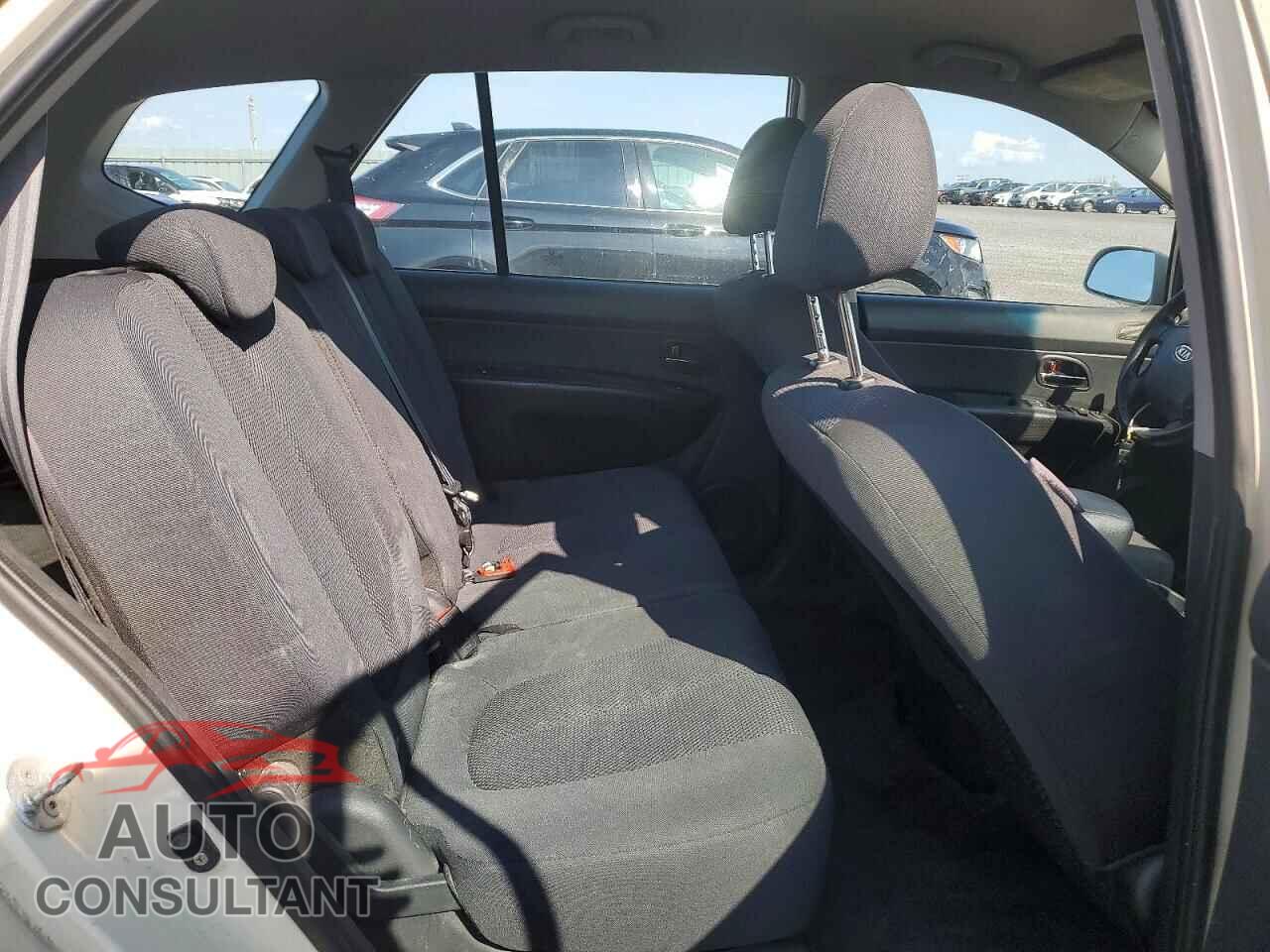 KIA RONDO 2012 - KNAHH8A65C7408564