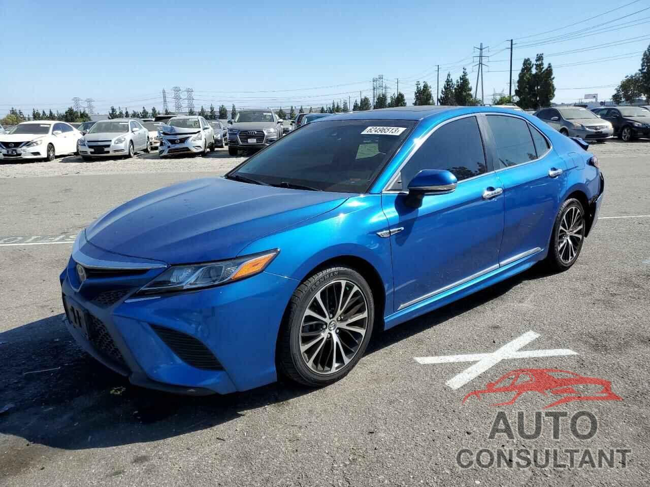 TOYOTA CAMRY 2018 - 4T1B11HK7JU049901