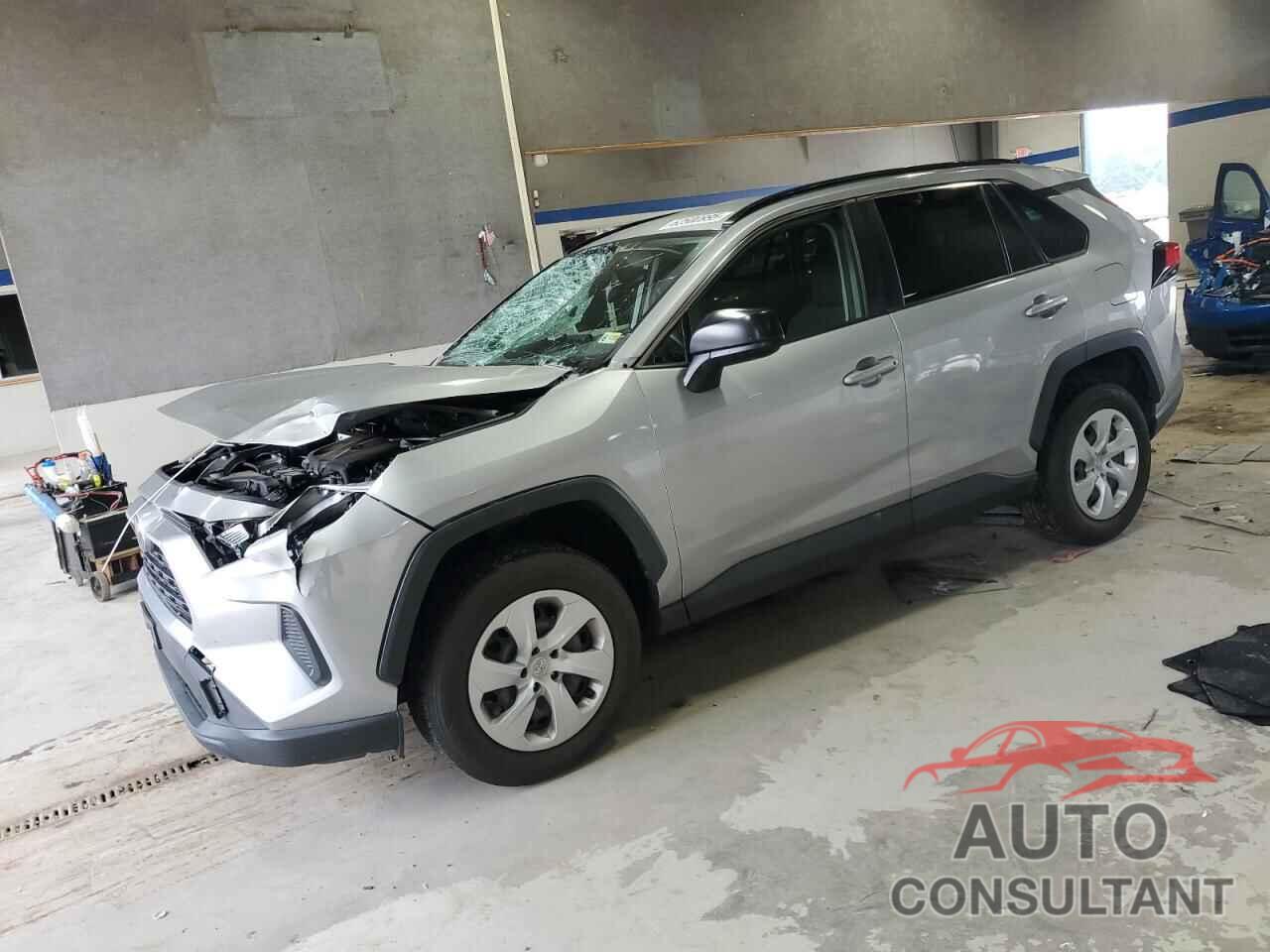 TOYOTA RAV4 2019 - JTMH1RFV4KJ013855