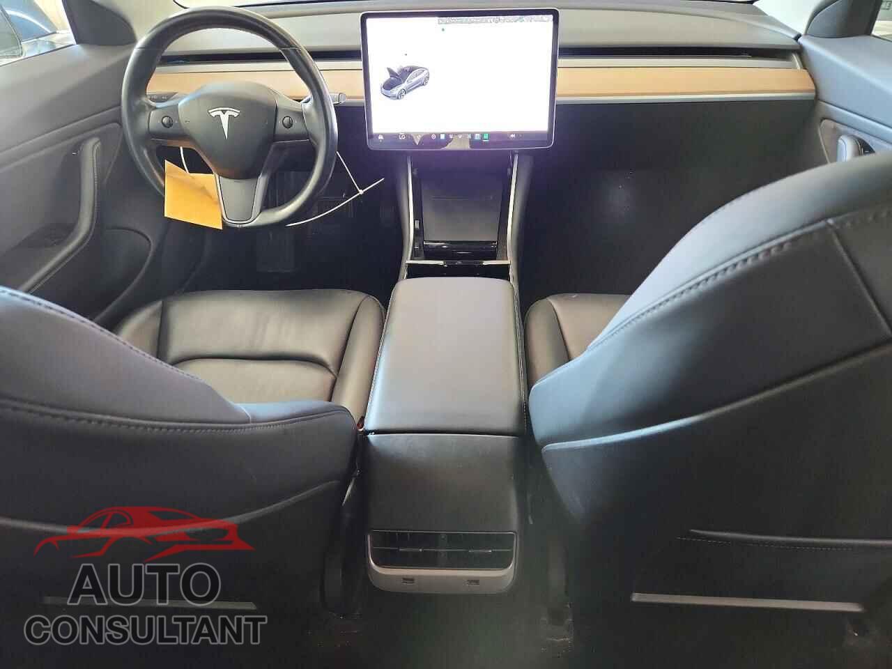 TESLA MODEL 3 2018 - 5YJ3E1EA5JF034623